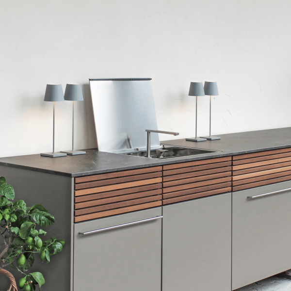 Cuisine d'été toute équipée haut de gamme chez Showroom443 près de Montpellier