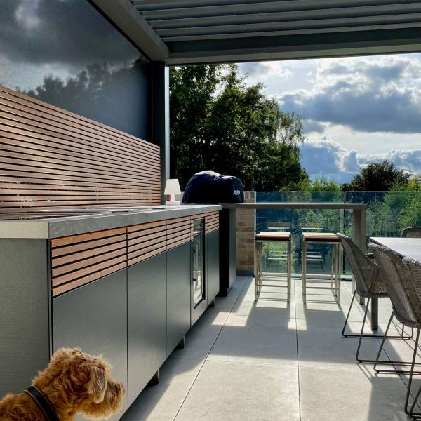 Cuisine d'été toute équipée haut de gamme chez Showroom443 