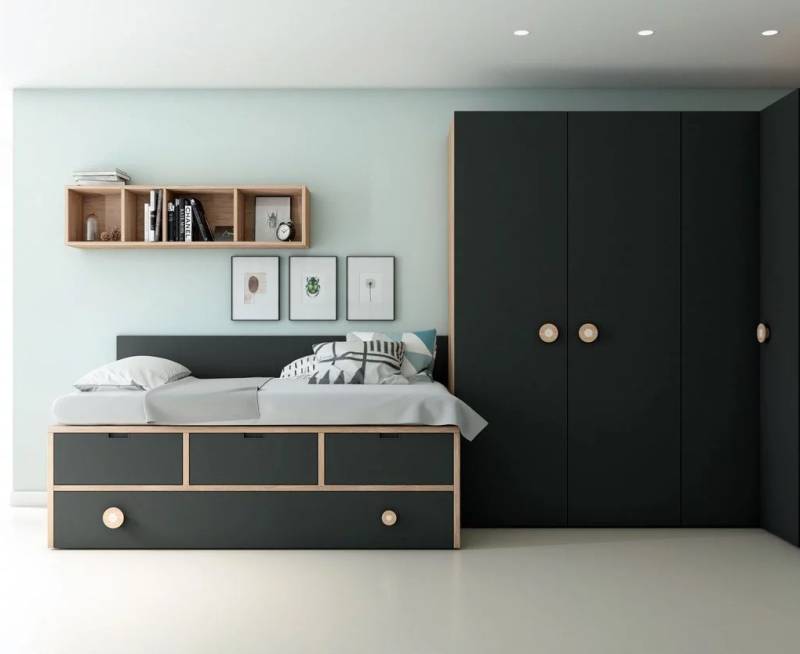 dressing sur mesure pour une chambre d'enfant noir et bois à Nîmes dans le Gard