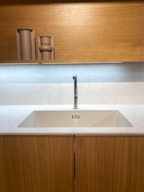 évier sous plan en résine beige sans égouttoir pour votre cuisine moderne à Nîmes