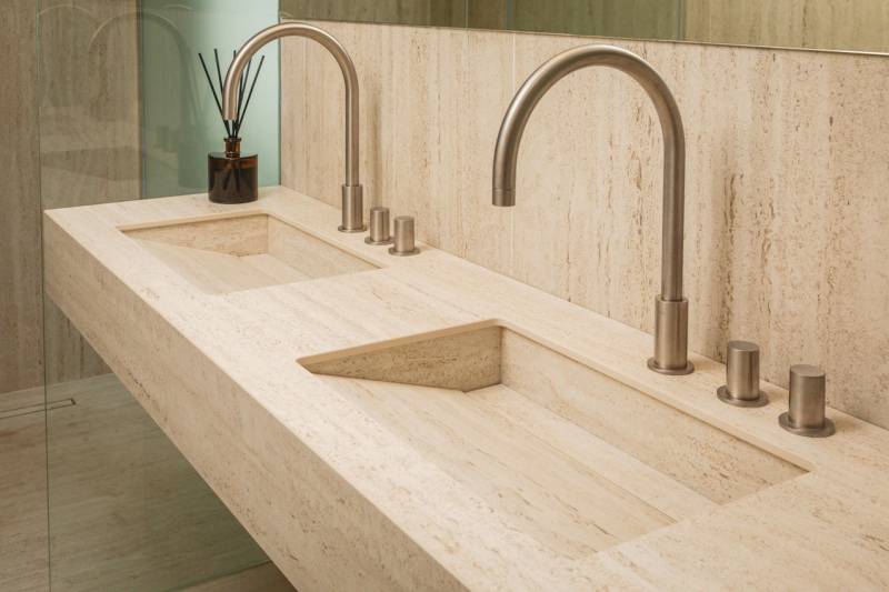 Dekton, le secret pour une salle de bain chic et moderne à Nîmes