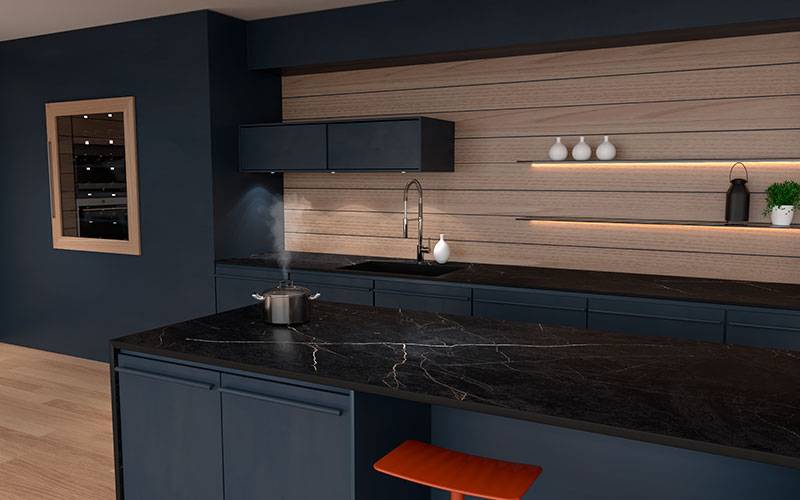 Une plaque de cuisson induction invisible grâce à votre plan de travail en céramique au Showroom443