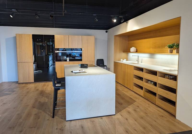 Cuisiniste à Nîmes, Showroom443 spécialiste de le cuisine sur mesure en céramique