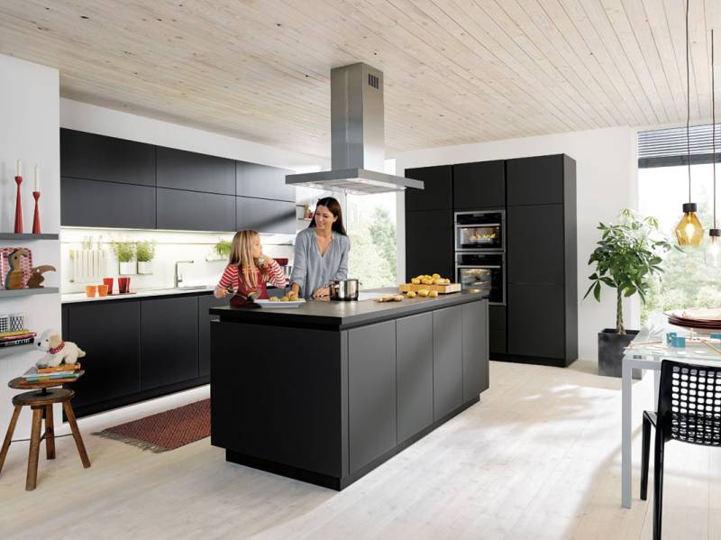 cuisine équipée pas chère toute noire pas chère design sur Nîmes près de Montpellier