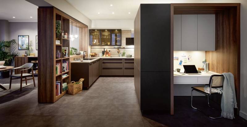 Quel est le prix d'une cuisine design équipée sur mesure Schüller chez Showroom443 à Nîmes dans le Gard