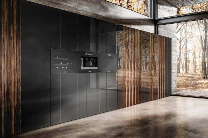 Cuisine haut de gamme de la marque LAGO mur de colonnes sur Nîmes près de Montpellier