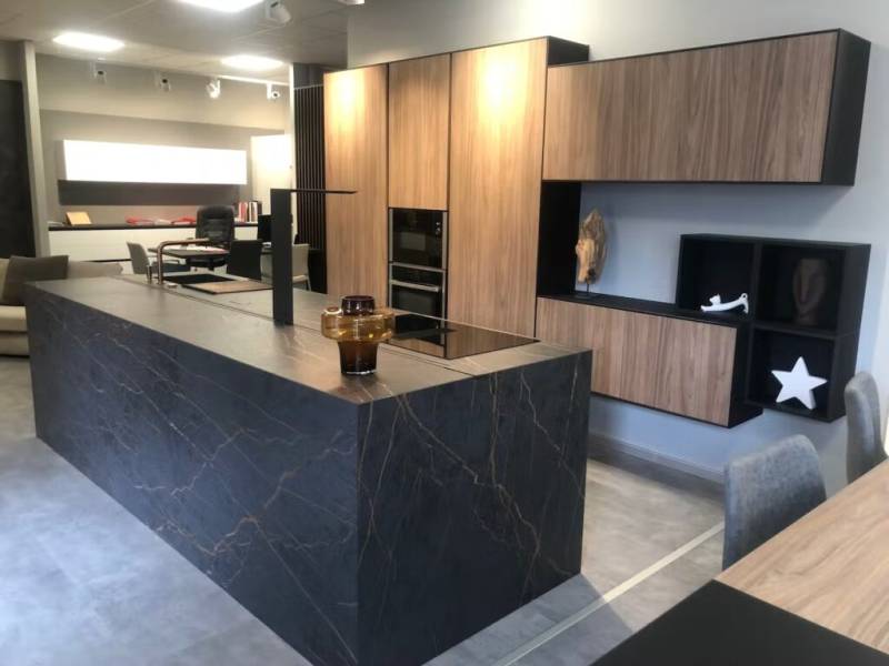 Plan de travail en dekton Laurent sur mesure haut de gamme sur Nîmes près d'Uzès