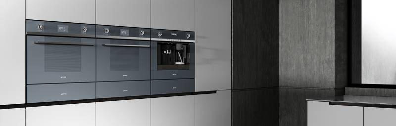 Ensemble électroménagers gamme Gris Neptune Linéa de la marque Smeg chez Showroom443 à Nîmes