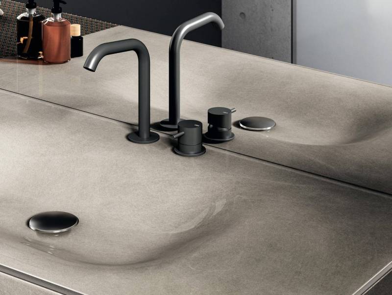 L’Art de l’Aménagement Contemporain et de la Salle de Bain Haut de Gamme chez Showroom443 