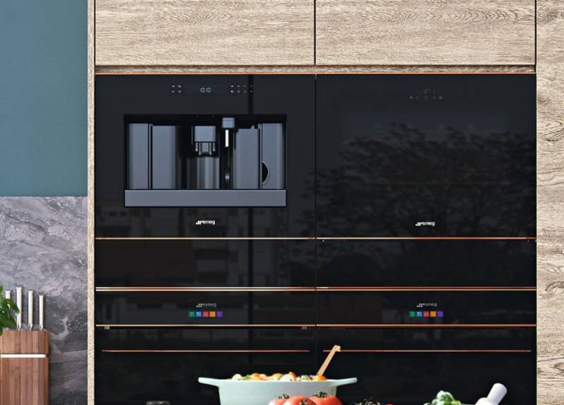 La machine à café encastrable SMEG dans votre cuisine design et haut de gamme à Nîmes
