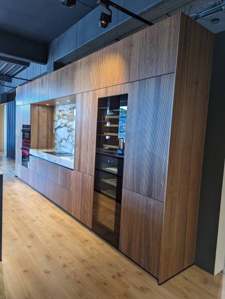  cuisine design sans poignée avec des gorges let TIP-ON Next125 sur Nîmes proche de Montpellier