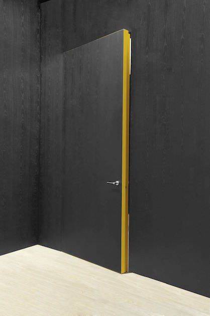 porte intérieure design italienne haut de gamme chez Showroom443 à Nîmes