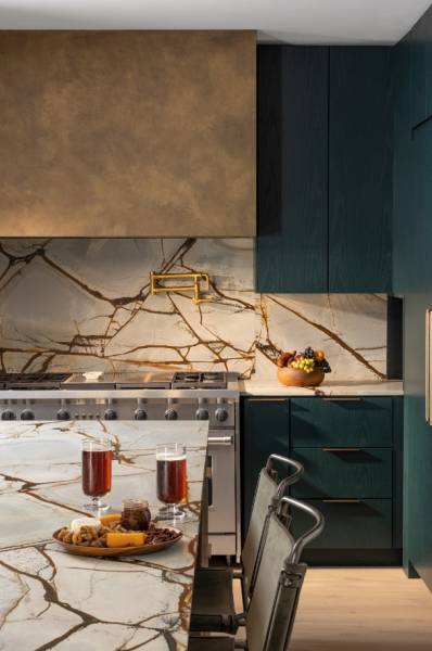 Plan de travail de cuisine en Quartzite Blue roma à Nîmes près d'Uzès