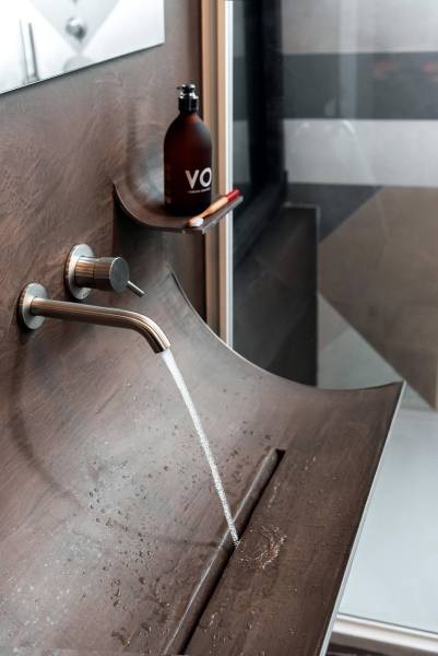 Concevez votre salle de bain haut de gamme avec la marque LAGO à Nîmes zoom sur le lavabo skin