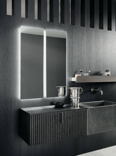 Vasque moderne et suspendue en céramique imitation marbre chez Showroom443 à Nîmes