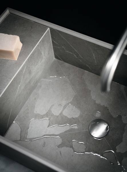 Salle de bain moderne à Nîmes